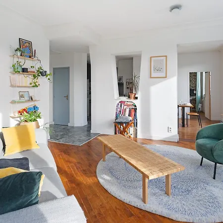 Le Lu - Confortable, & Spacieux Apartment Nantes